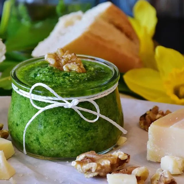 pesto-2152234_1280