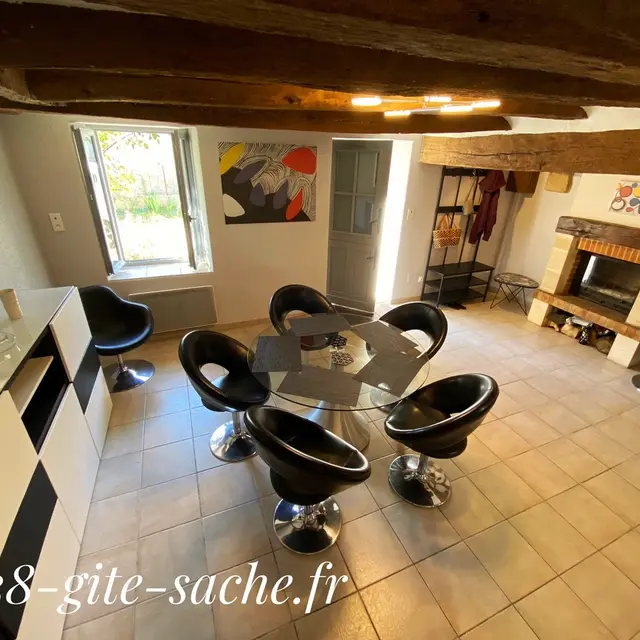 pièce à vivre le38 gîte Saché