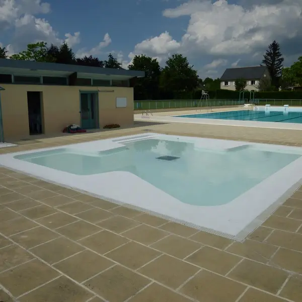 piscine-legrandpressigny-valdeloire