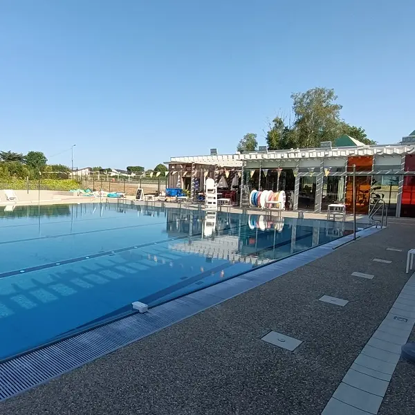 Les Thermes - Piscine nordique à Luynes
