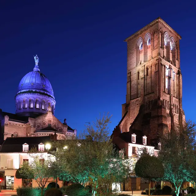 place-chateauneuf-lumiere-cre-dit-leonard-de-serre-2032-9-111533