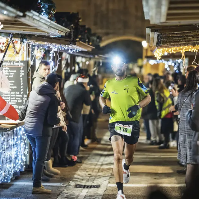 City trail nocturne à Bonifacio