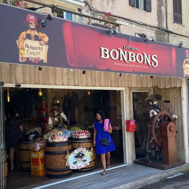 bonifacio_capitaine_bonbons_devanture