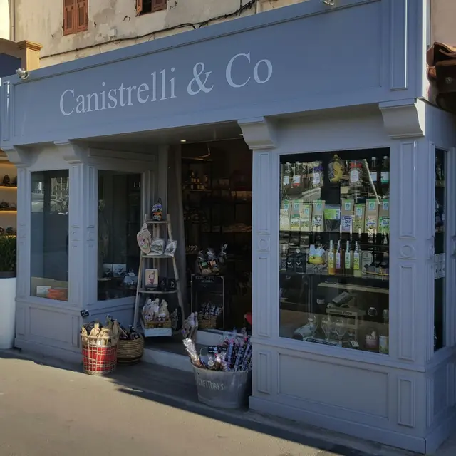 bonifacio_epicerie_canistrelli and co_port_devanture