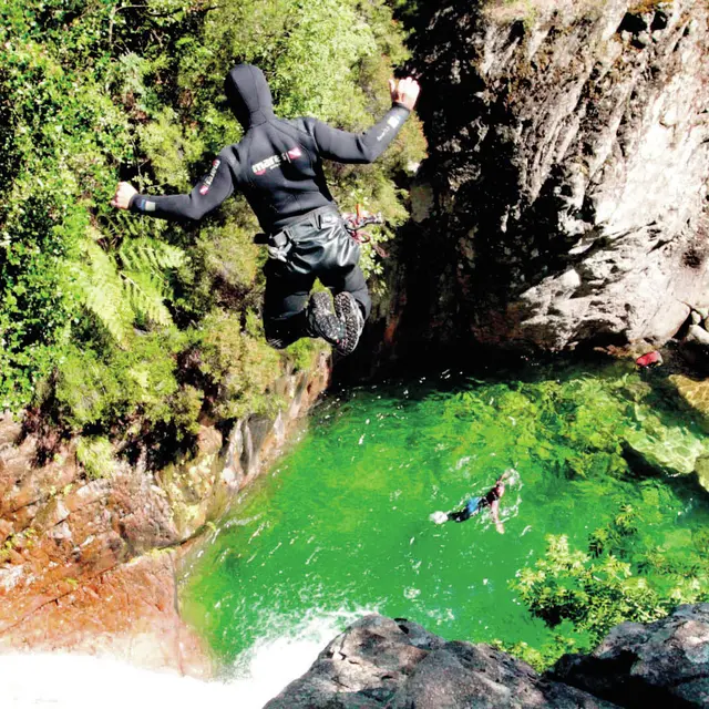 Bandeau_anda_ACT_Corsica_Canyon_2010_cmjn