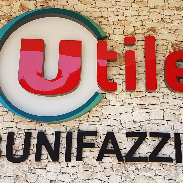 Centre Commercial Utile - Bonifacio - supermarche -alimentation (3)
