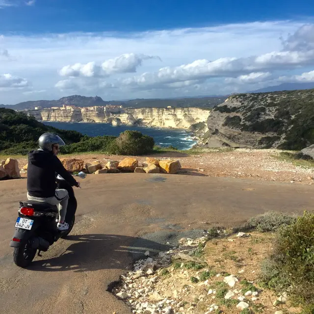 bonifacio_scoot_rent_1