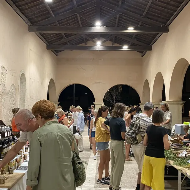 Marchés nocturnes