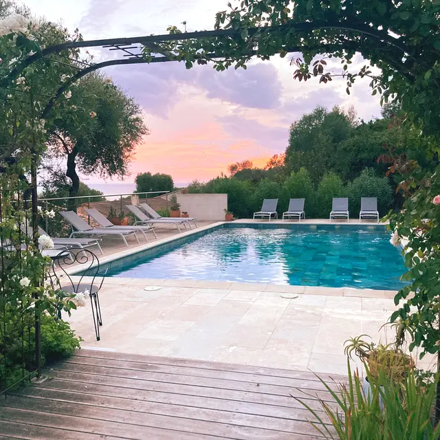 RESIDENCE OGLIASTRELLO - Espace piscine