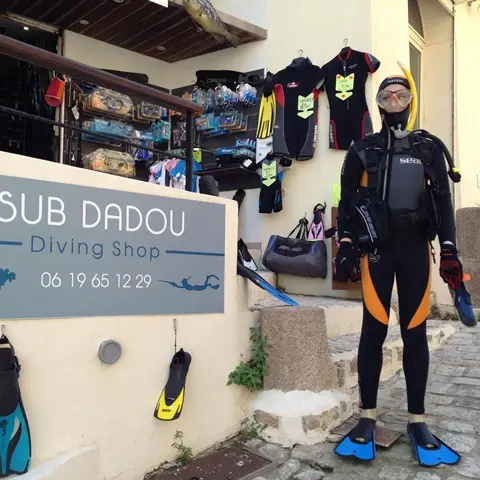 suddadou-plongee-bonifacio-port_devanture
