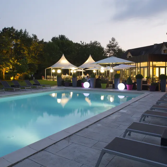 HOTEL RESTAURANT