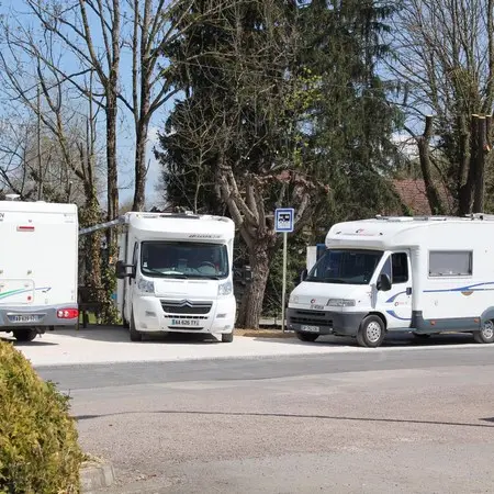 AIRE DE CAMPINGS-CARS_1