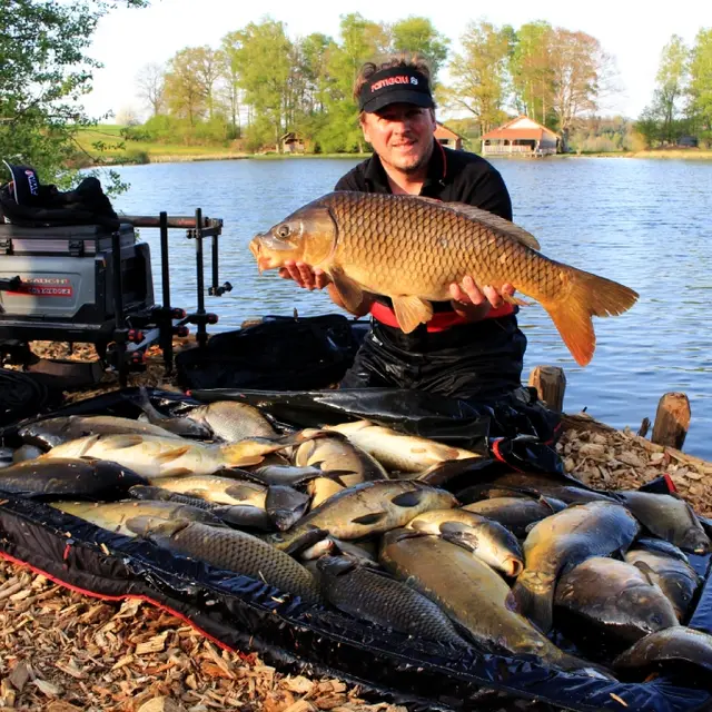 PÊCHE AUX GUIDONS_1