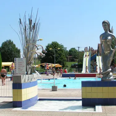 COMPLEXE AQUATIQUE LES JARDINS DE L'ETANG_1