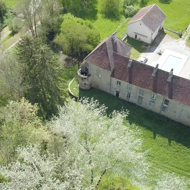 Vue aérienne du Château de Gevigney et de son domaine