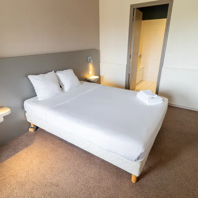 Chambre double Kyriad Direct Appoigny