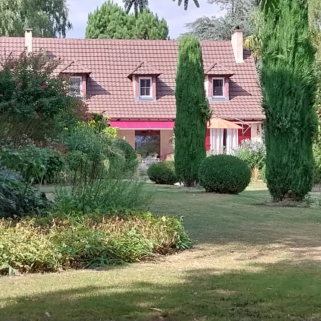 Gergy - Hébergement - La Renaudière - Jardin (6)