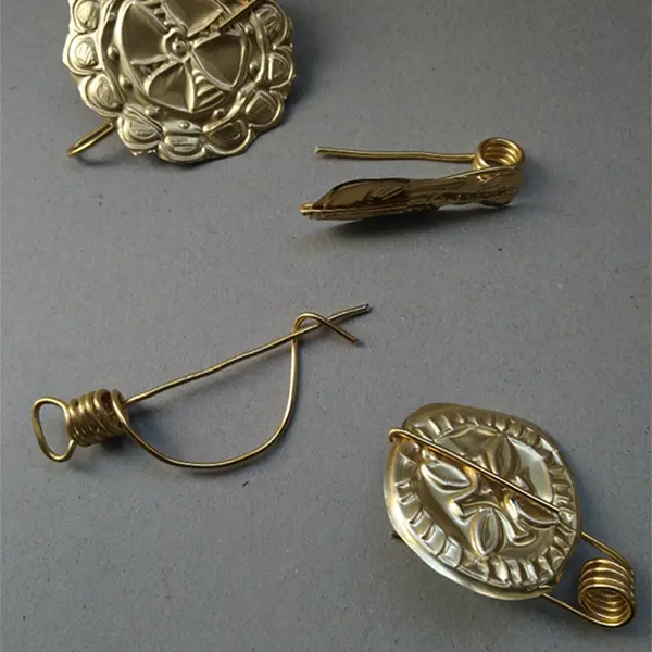 Du-fil-a-la-fibule-BD