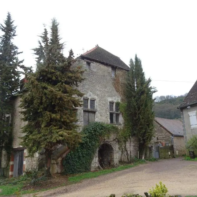 Evêché Saint Denis de Vaux
