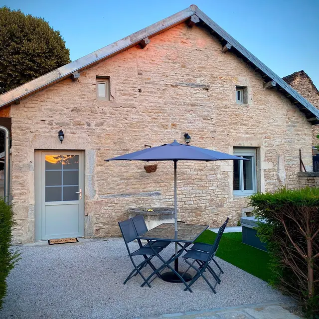 Gîte de la Demeure des Monts de Gy_1