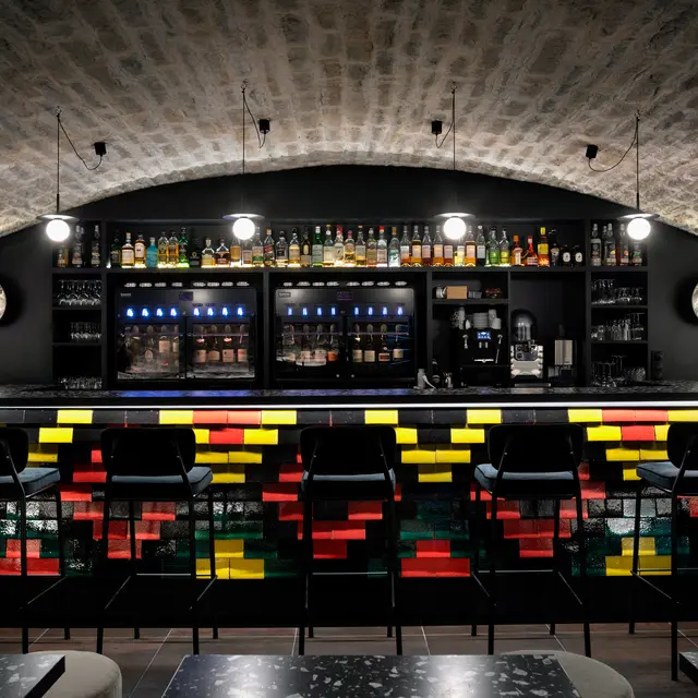 Le 1855 Bar à Vins
