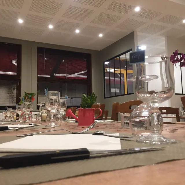 Salle de restaurant de l'Hôtel du Nord