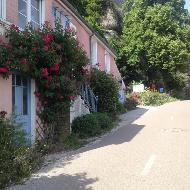 Sur Le Roc Maison Rose