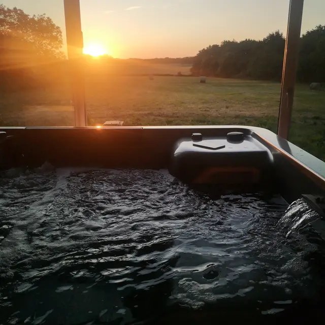 Jacuzzi