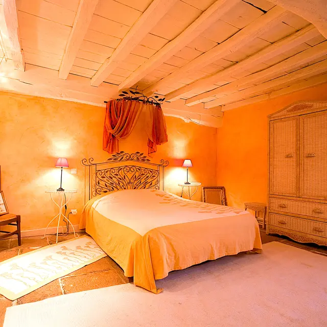 Les Arômes Chambre jaune