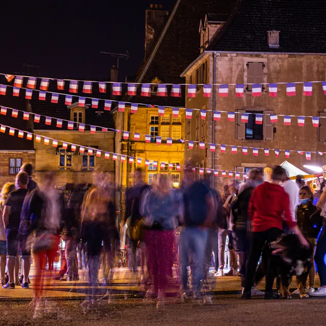 Luxeuil - les - Bains Vosges du Sud - Marché de Nuit  (74)