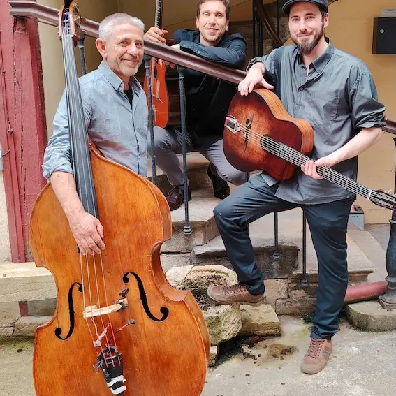 Les manches à cordes