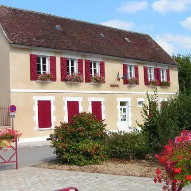 Mairie Montigny la Resle, commune de Montigny