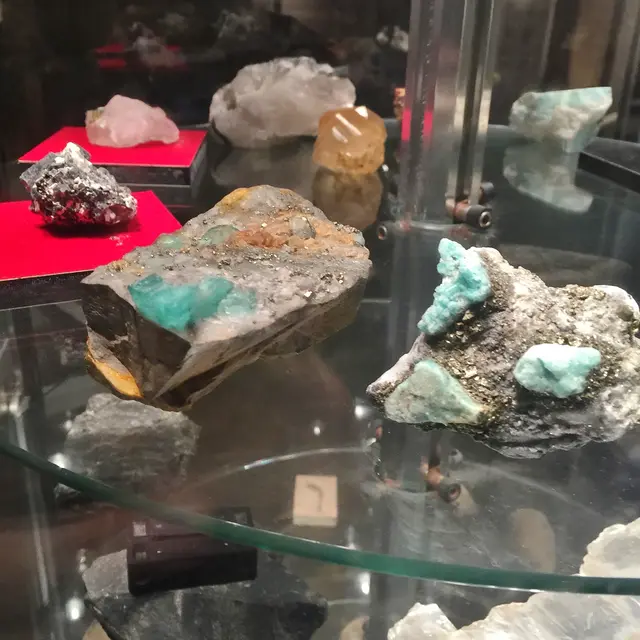 Musee-mineraux-Dampierre-sur-Salon
