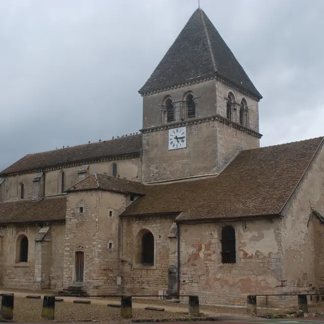 Saint-loup-geanges-eglise-2012-OT