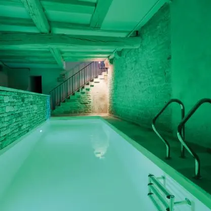 PISCINE ABBAYE DE MAIZIERES