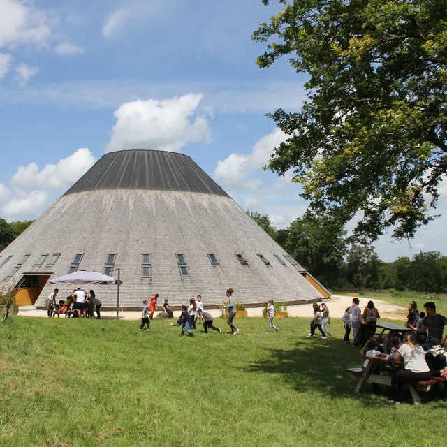 Pyramide et enfants