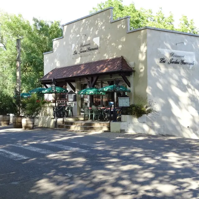 Restaurant 2