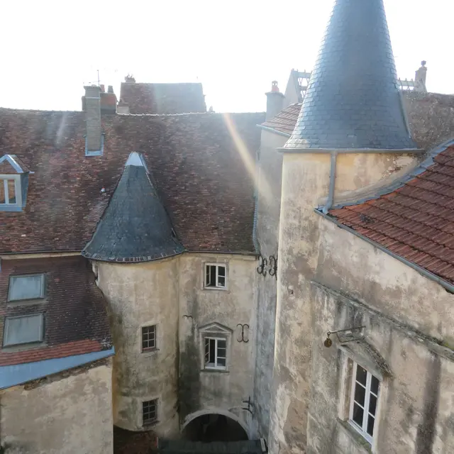 Tour St Pierre