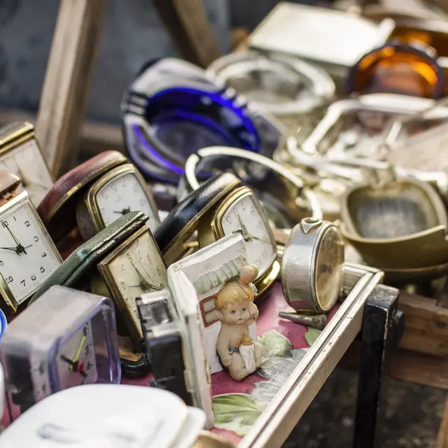 antiques-market-objects-assortment