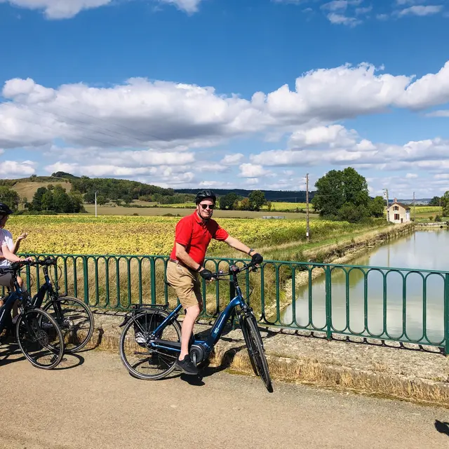 bourgogne-canal-france-a-velo
