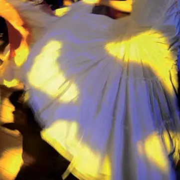 Le Bal des Mondes