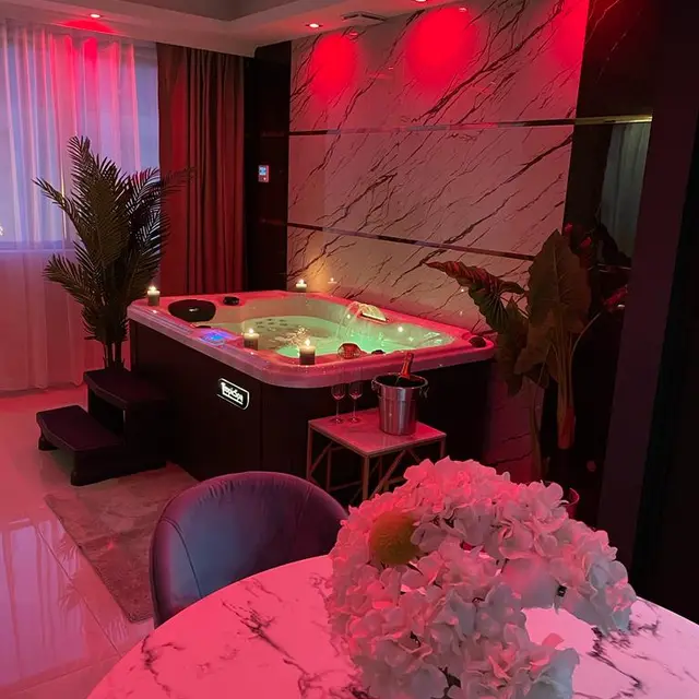 PIECE JACUZZI