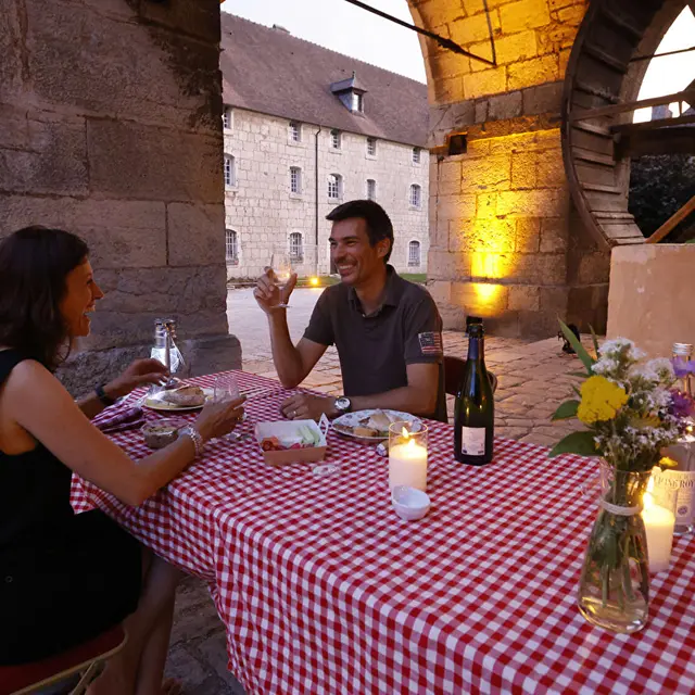 soiree-diner-a-la-citadelle-de-besancon_grand-besancon-metropole-1600x900