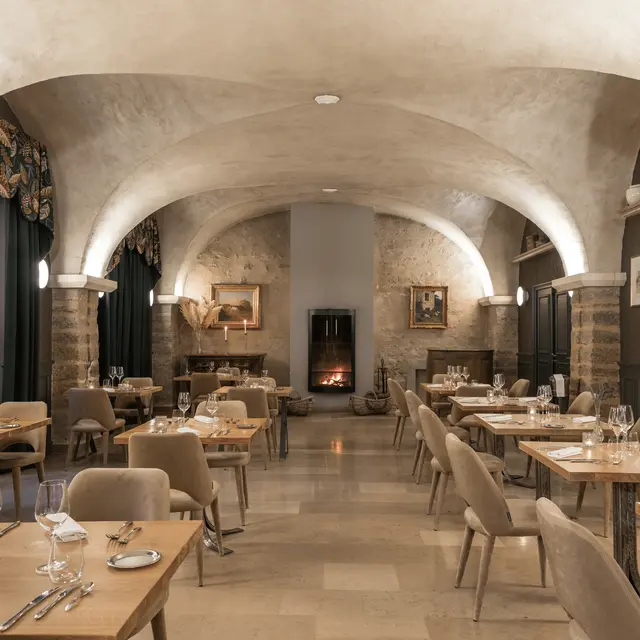 Salle du restaurant Deux Rivières