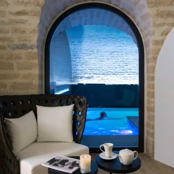 spadijongrandhotelacloche3