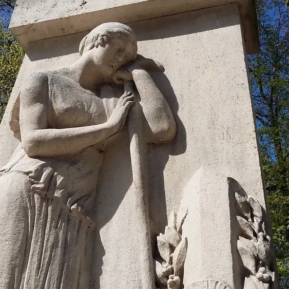 Monument Passant Arrete-toi - 1ere Guerre mondiale en foret de Retz