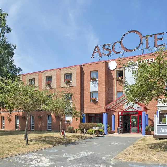 THE ORIGINALS CITY ASCOTEL - Façade