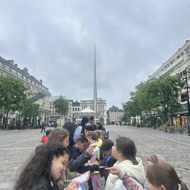 Jeu de pistes - Place d'ARMES