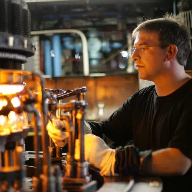 Arc France, four verre atelier
