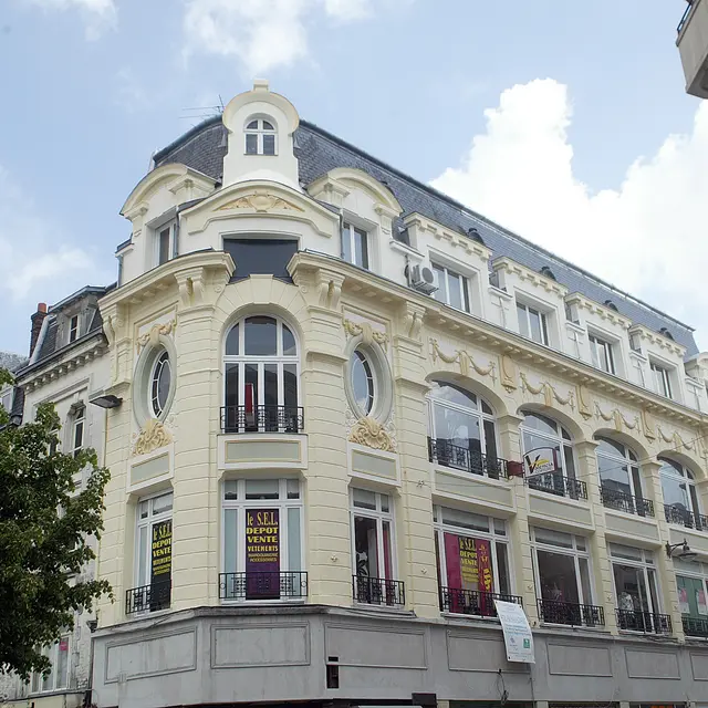 Art-deco-rue-des-Toiles-02